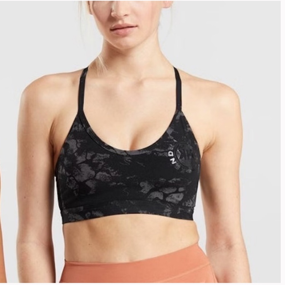 Gymshark KK Fit Sports Bra - Black Camo